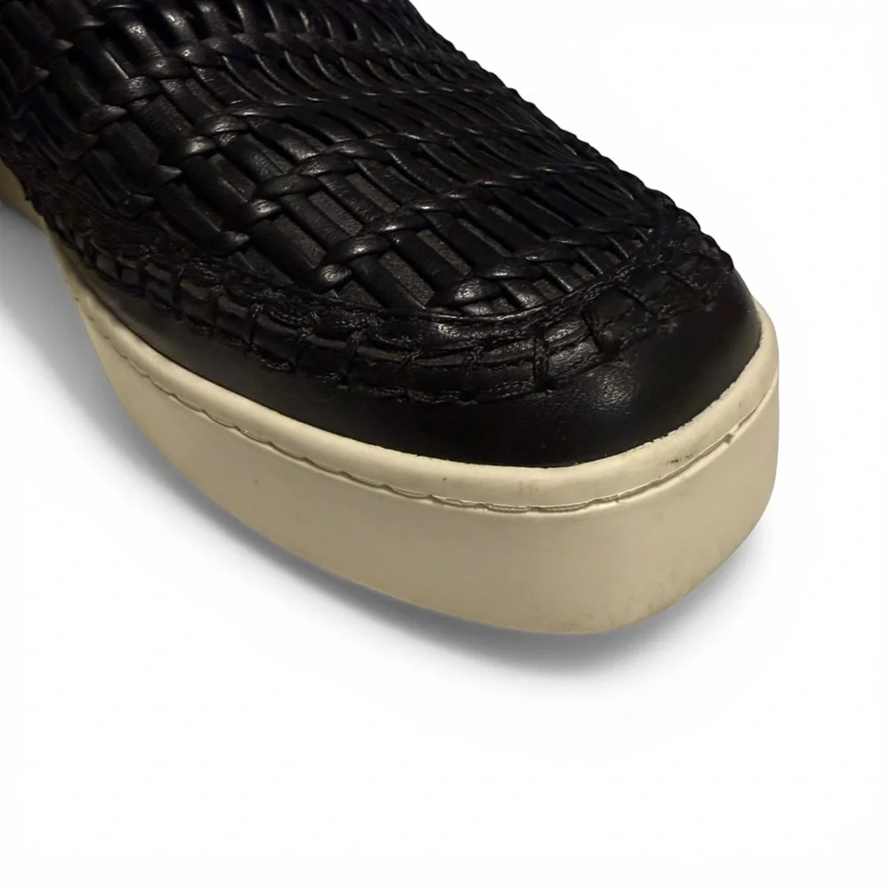 5 for $25!! VINCE PLATFORM SNEAKERS